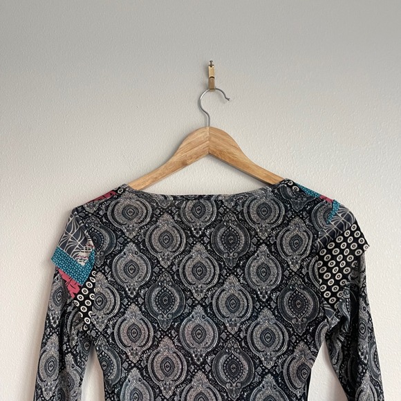 Vintage Boho Chic Bisou Bisou Print Mesh Long Sleeve Top - Picture 10 of 10